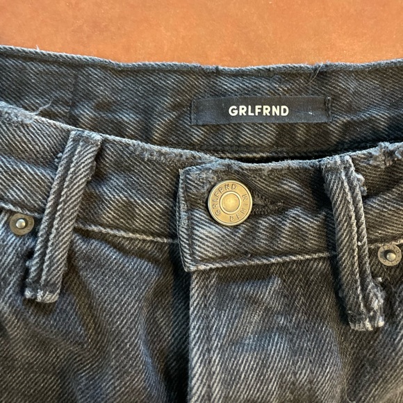 Grlfrnd black denim short - size 27 - Picture 3 of 4
